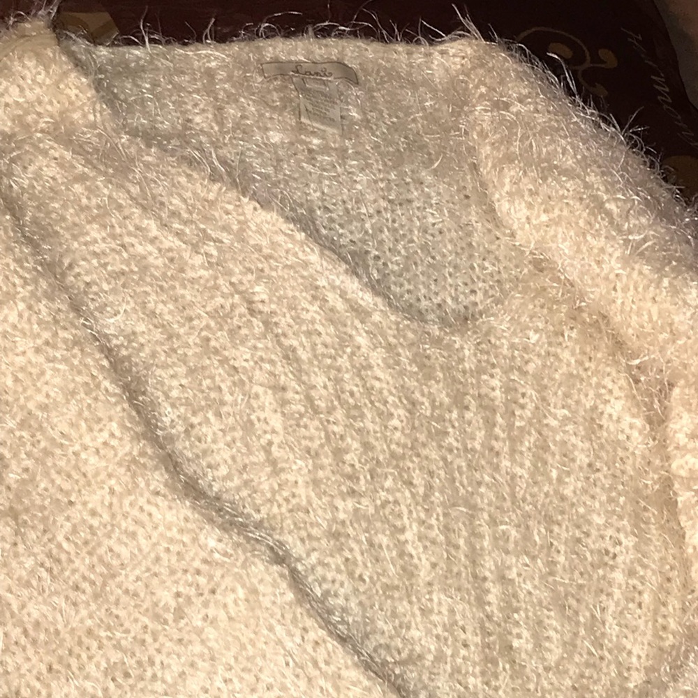 Textured sweater by Lanie